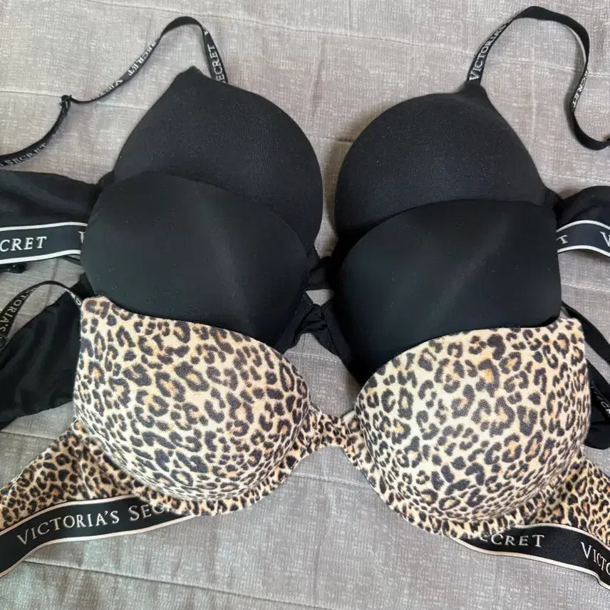 [BUNJANG] Victoria's Secret 2-Cup Bombshell Push-Up Bra / 빅토리아시크릿 2컵 밤쉘 푸쉬업브라 블랙 스킨 그레이 로고밴딩 75B