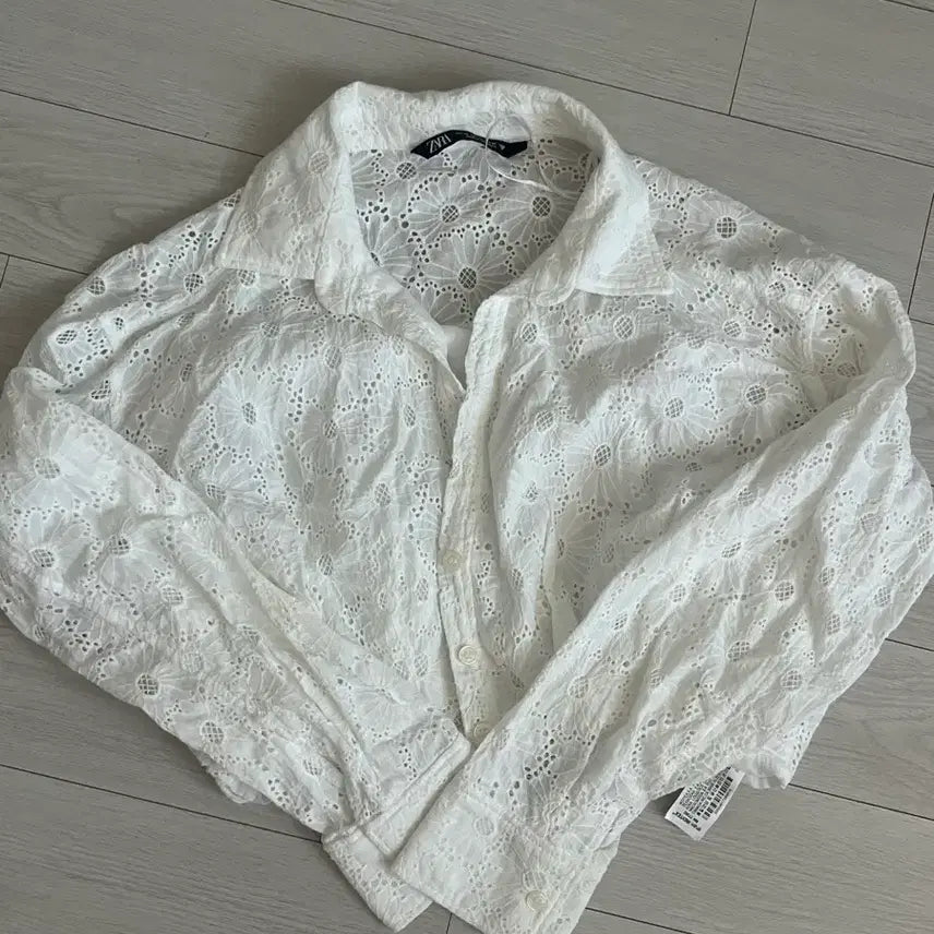 [BUNJANG] Zara Lace Crop Shirt XS / 자라 레이스 크롭 셔츠 xs