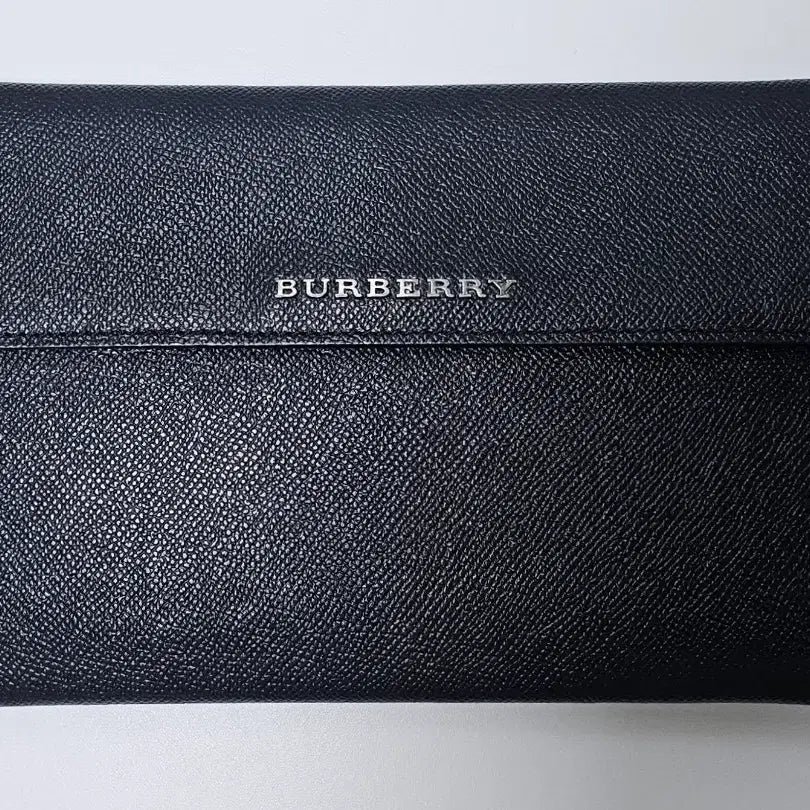 [BUNJANG] Burberry Grainy Leather Clutch Wallet / [버버리] 그레이니 레더 클러치