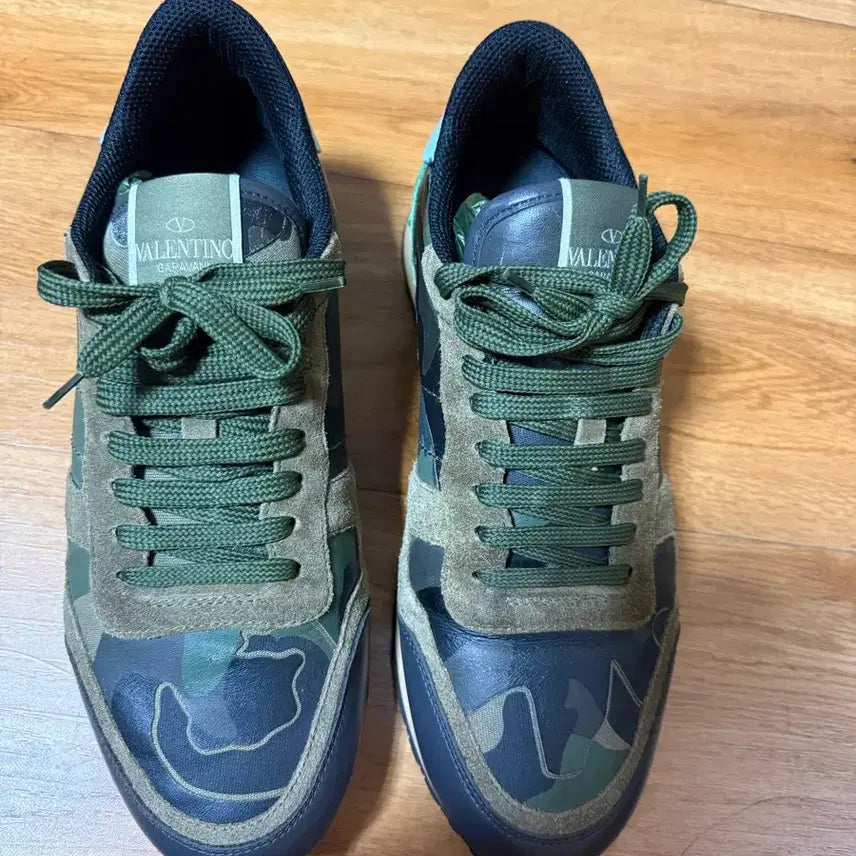 [BUNJANG] Valentino Camouflage Pattern Sneakers / 발렌티노 신발
