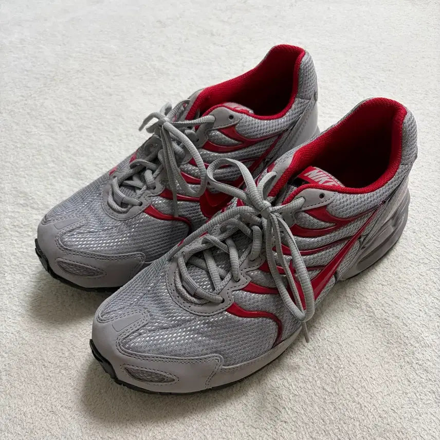 [BUNJANG] Nike Air Max Torch 4 (Grey/University Red) Size 280 / [280]나이키 에어맥스 토치 4 (그레이/유니버시티 레드)