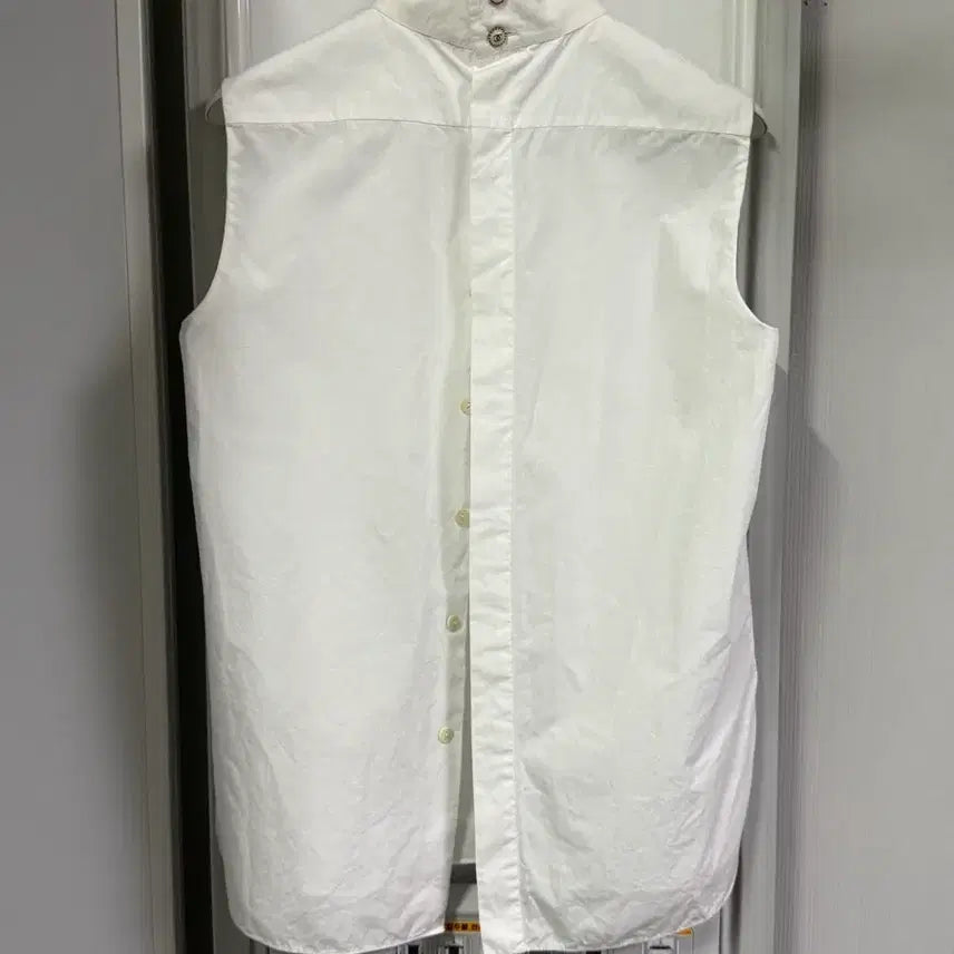 [BUNJANG] Chanel Sleeveless Blouse / 샤넬 민소매 블라우스