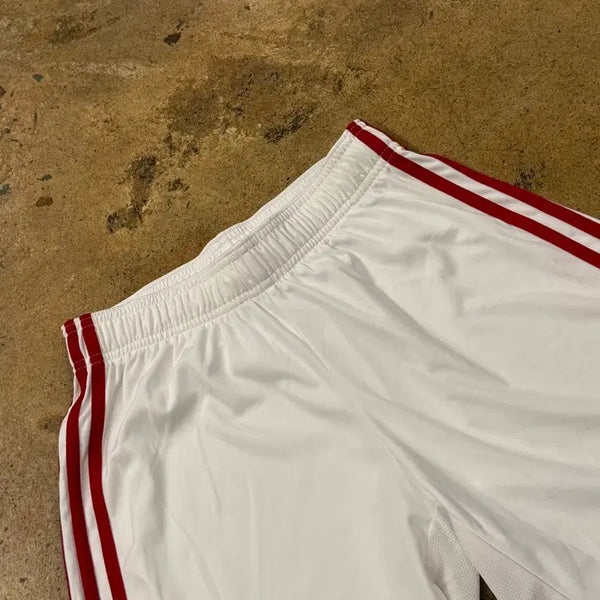 [BUNJANG] Adidas Manchester United Trefoil Bermuda Shorts White/Red / [정품/M] 아디다스 삼선 맨유 화이트 흰빨 축구팀 버뮤다 팬츠