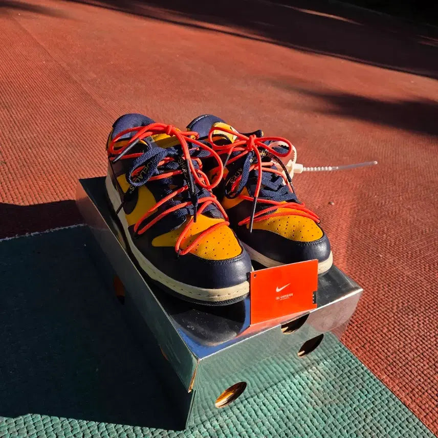 [BUNJANG] Nike x Off-White Dunk Low Michigan 285 / 285) 나이키x오프화이트 덩크로우 미시간