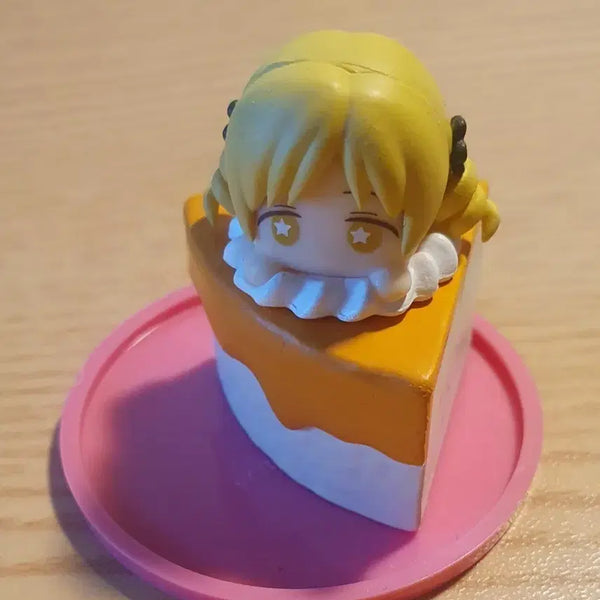 [BUNJANG] Puella Magi Madoka Magica Tomoe Mami Cake Figure / 마법소녀 마도카 마기카 토모에 마미 케이크 피규어