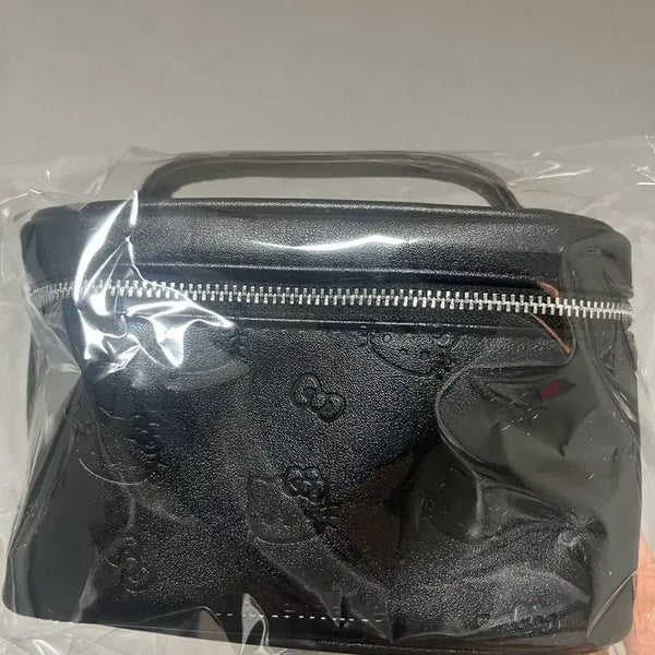 [BUNJANG] WAKEMAKE Hello Kitty Leather Pouch / 웨이크메이크 헬로키티 레더파우치