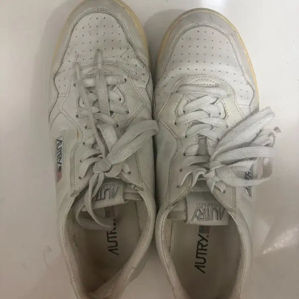 [BUNJANG] OTRE Medallist 43 Sneakers / 오트리 메달리스트 43