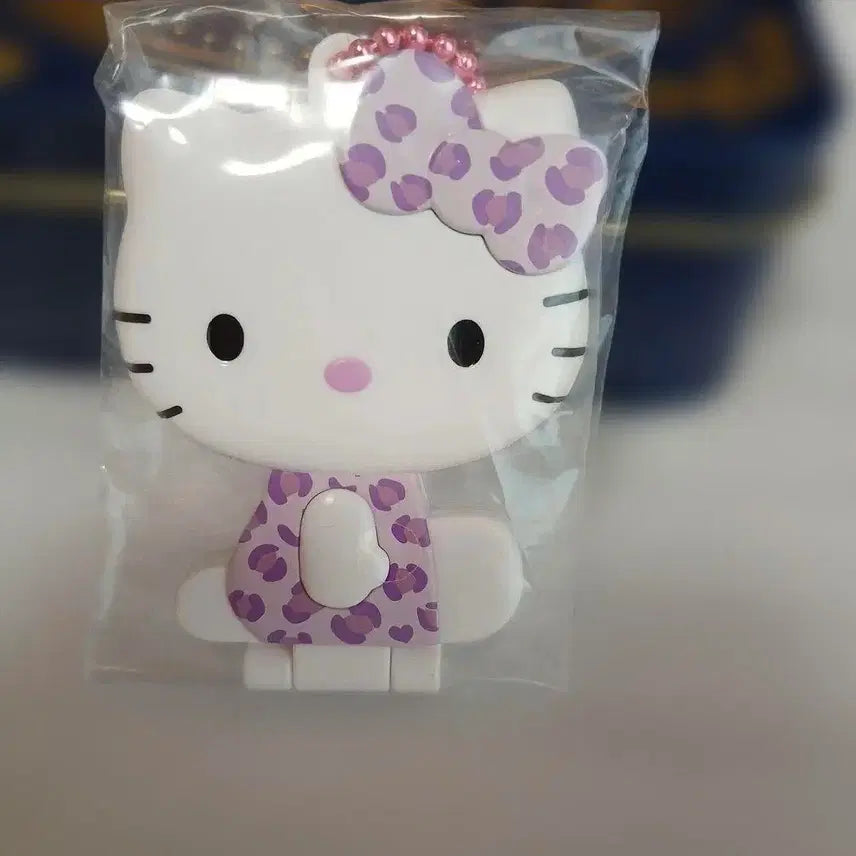 [BUNJANG] Sanrio Hello Kitty Mirror Collection Leopard Kitty Keychain / 2주 내 출고/산리오) 헬로키티 미러 거울 컬렉션 호피키티 키링