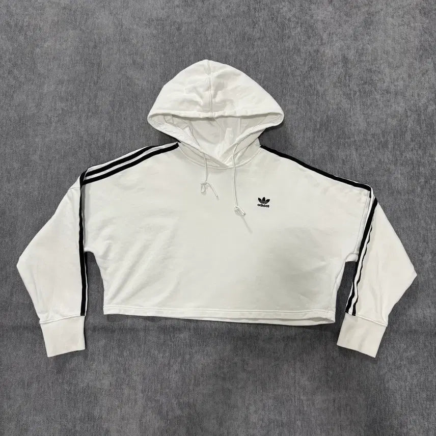 [BUNJANG] Adidas White Three-Stripes Cropped Hoodie (Size S) / S 아디다스 흰색 삼선 크롭 후드티
