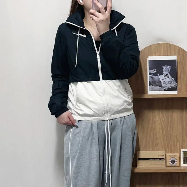 [BUNJANG] Nike Color-Blocked Windbreaker Jacket / 나이키 블랙 화이트 배색 바막 [ S ]