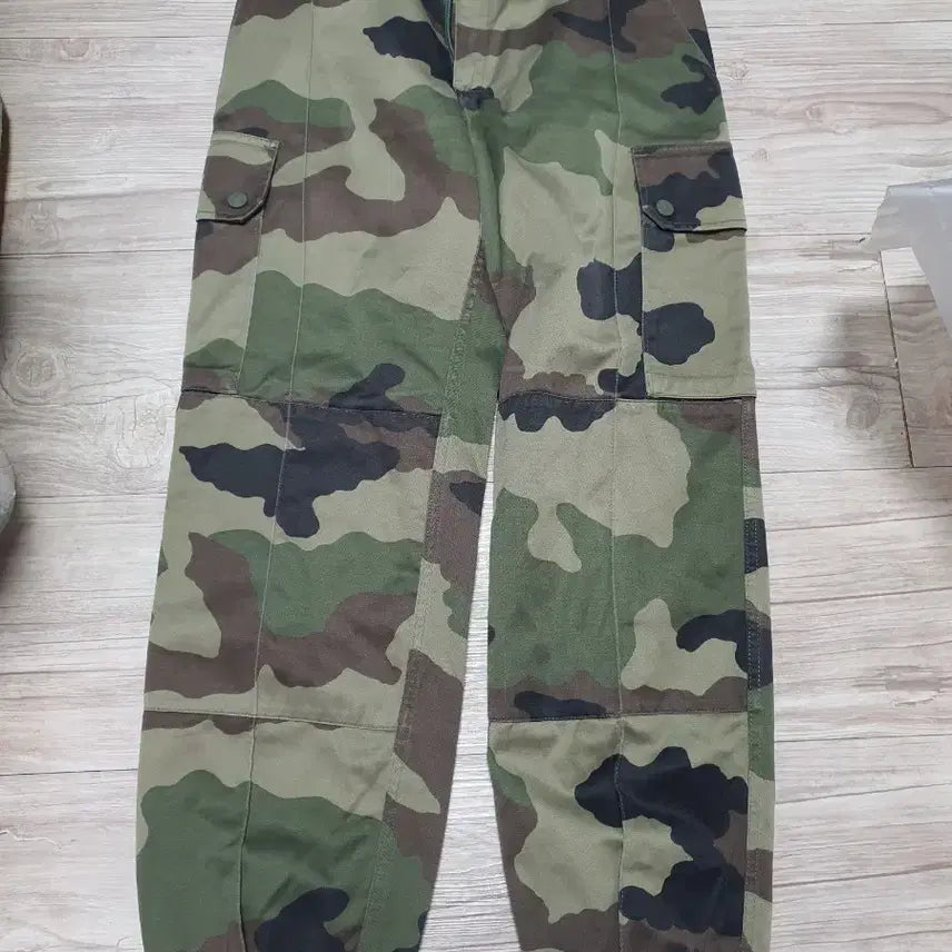 [BUNJANG] Polvo Military Mania Look Unisex Pants / 폴보에 밀리터리 매니아룩 남녀공용 바지 팬츠 PAUL BOYE 카모 카고