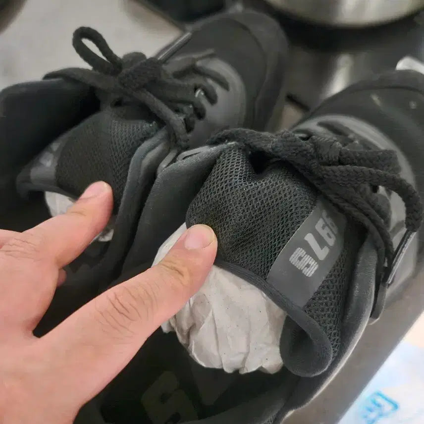 [BUNJANG] New Balance 997S Black Sneakers / 뉴발란스 997S블랙