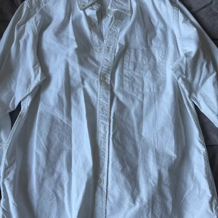 [BUNJANG] Uniqlo White Shirt / 유니클로 화이트 셔츠