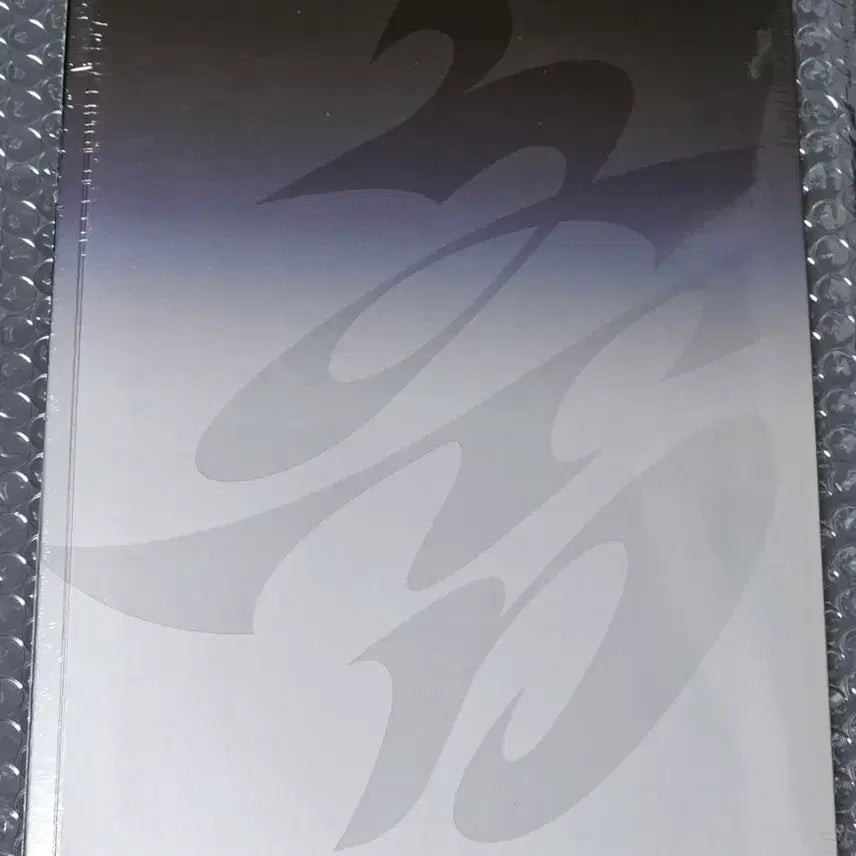 [BUNJANG] BabyMonster CHOOM Metallic Ver. Album (Sealed) / (미개봉) 베이비몬스터 춤(CHOOM) Metallic Ver 앨범 판매
