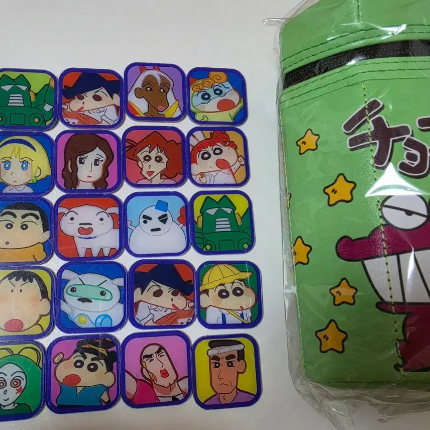 [BUNJANG] Crayon Shin-chan Choco-bi Pencil Case & Acrylic Charms Set / 짱구 초코비 필통, 아크릴   (문구 캐릭터용품)