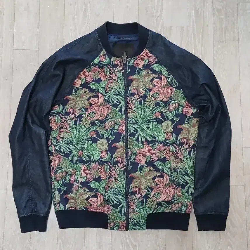 [BUNJANG] Zara Black Tag Vintage Luxury Embroidered Denim Blouson L / 자라 블랙택 빈티지 럭셔리 데님 자수 블루종 L