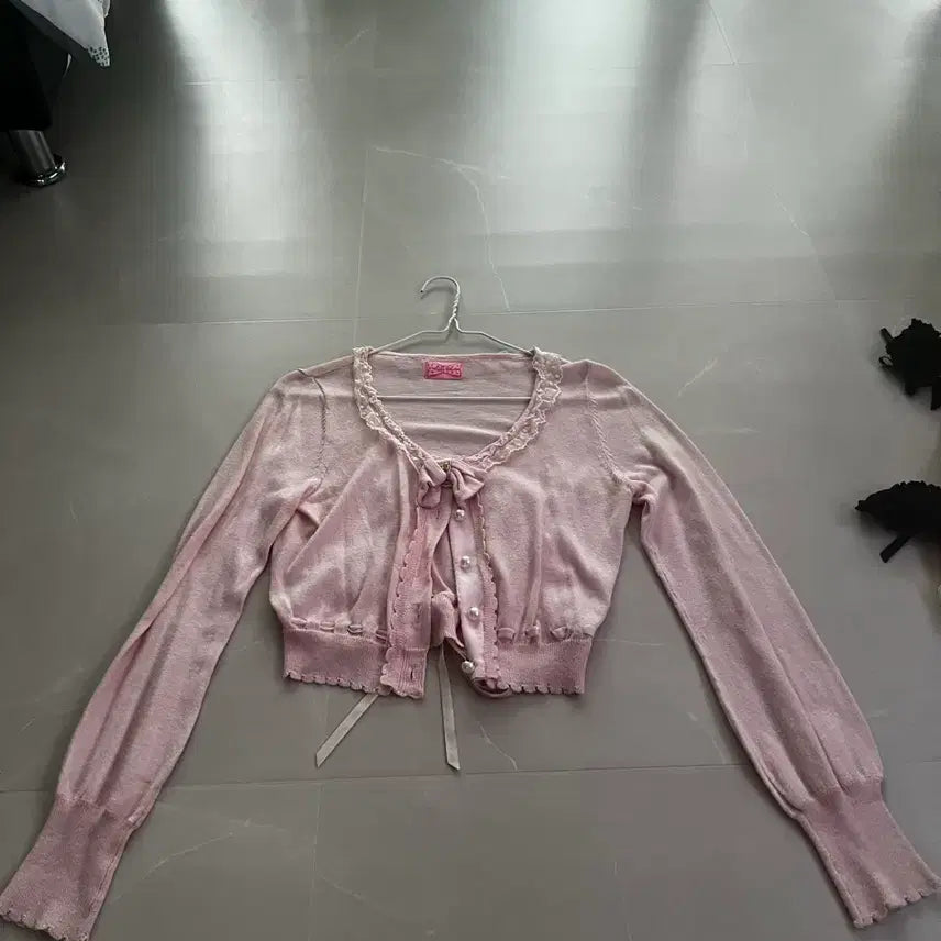 [BUNJANG] Nail Perch Pink Ribbon Pearl Embellished Cardigan / 나일퍼치 핑크 리본 진주 장식 가디건