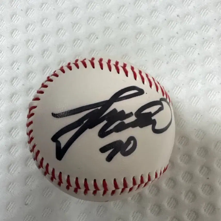 [BUNJANG] Jin Kab-yong Signed Baseball (Samsung Lions / Kia Tigers) / 전 삼성라이온즈, 기아타이거즈 진갑용 코치싸인볼