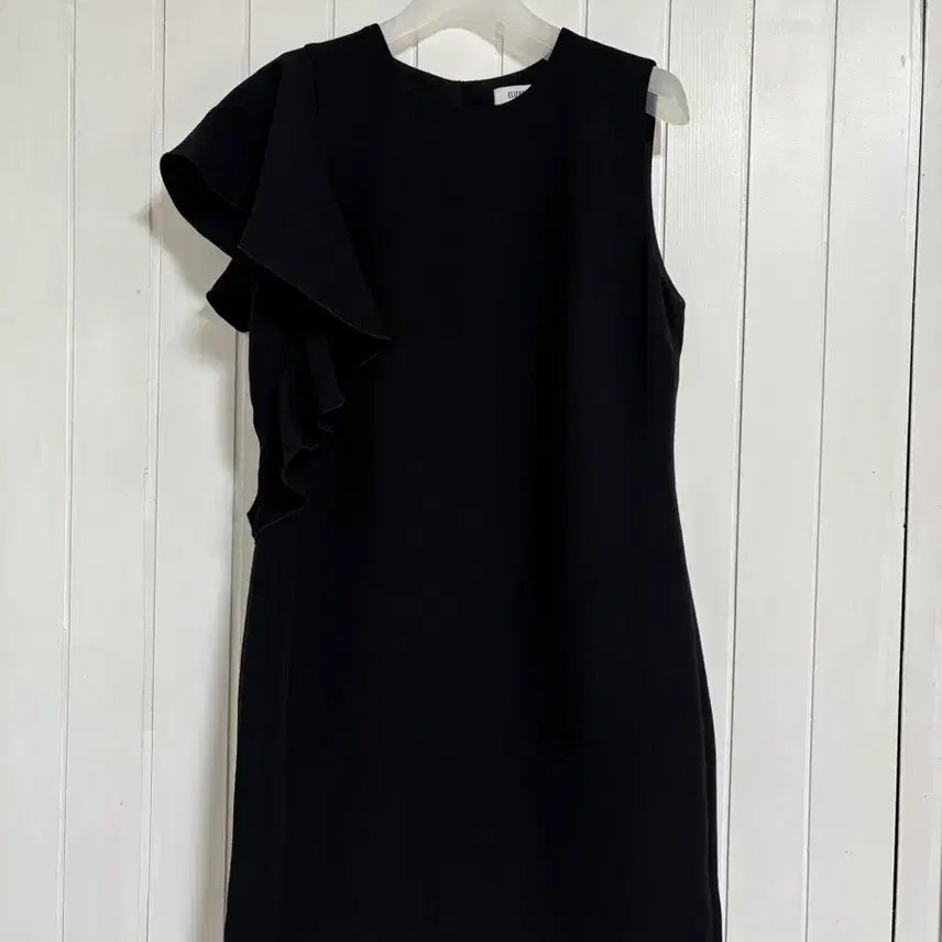 [BUNJANG] Elizabeth and James Black Frill Dress Size 6 (55) / 엘리자베스앤제임스 블랙 프릴 원피스 6(55)  바