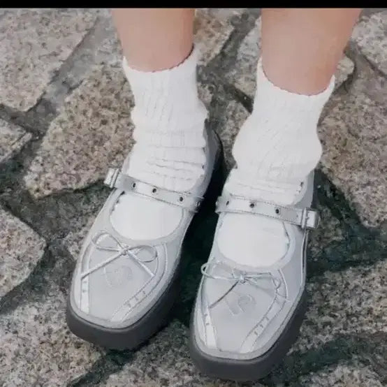 [BUNJANG] Fluffy Citrus Silver Mary Jane Shoes 225 / 플러피시트러스 flct 실버 메리제인 225