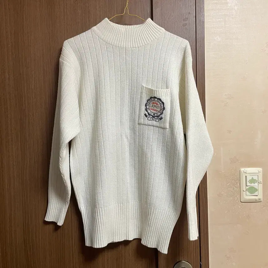 [BUNJANG] White Pocket Knit Sweater / 화이트 주머니 니트