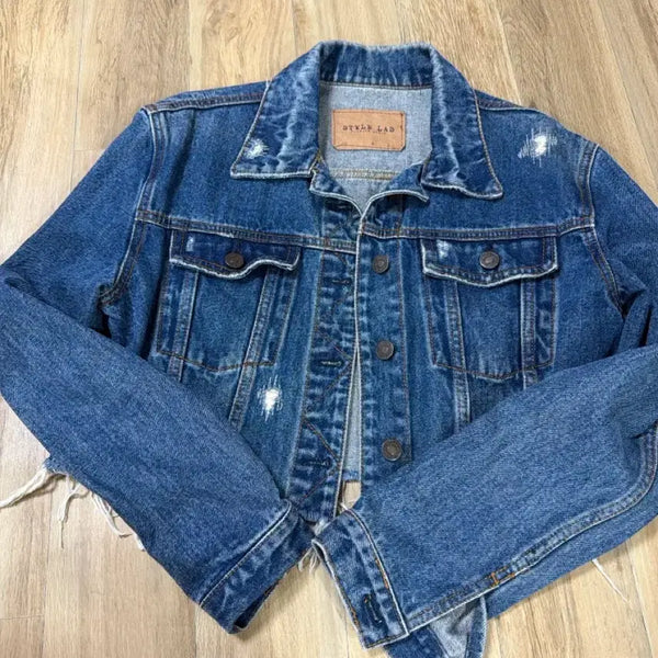 [BUNJANG] Cropped Denim Jacket with Distressed Detail / 크롭 청자켓