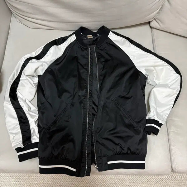 [BUNJANG] H&M Colorblock Bomber Jacket / H&M 블랙 화이트 배색 봄버 자켓 S