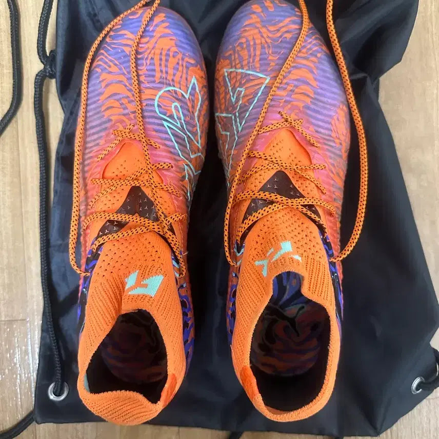 [BUNJANG] Puma Future 8 Ultimate MG Soccer Cleats / 푸마 퓨처8 얼티메이트mg