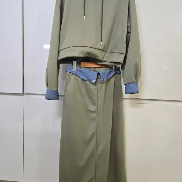 [BUNJANG] Khaki Cropped Hoodie and Denim Long Skirt Set / 카키색 후드티 + 롱 스커트 세트