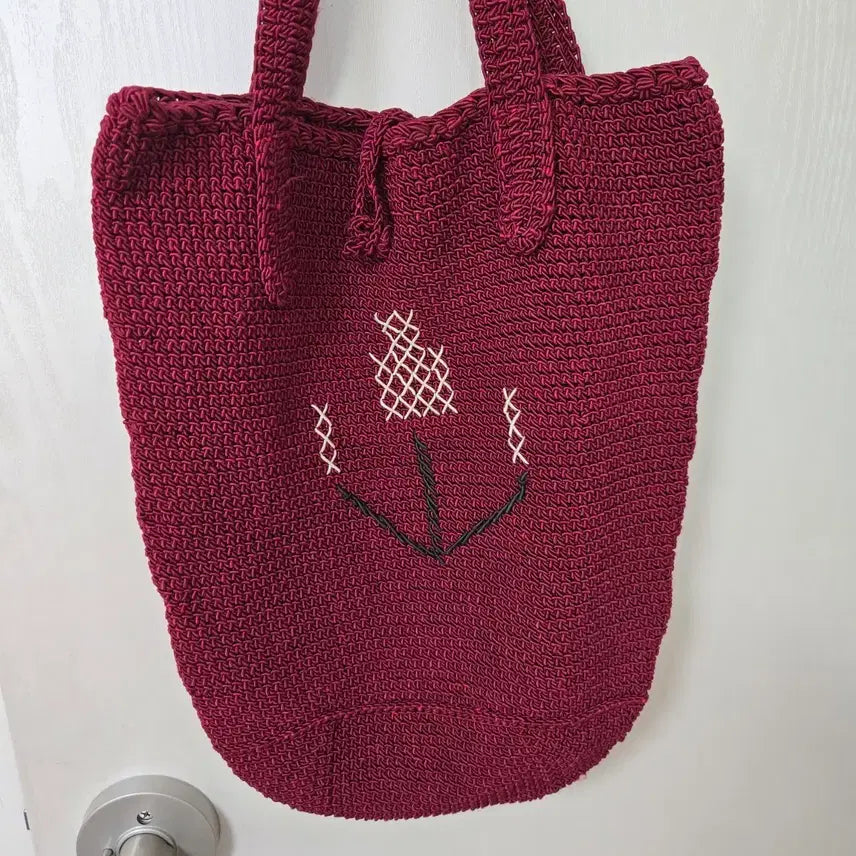 [BUNJANG] Hand-Knitted Anchor Embroidered Bucket Bag - Wine Color / 뜨개 앵커 자수 버킷백 와인색