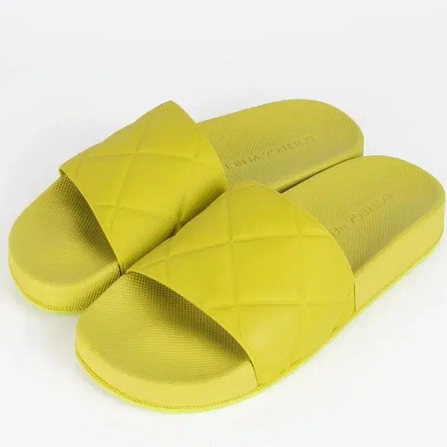 [BUNJANG] Bottega Veneta Matte Rubber Slide Sandals Kiwi 36 / 보테가베네타 매트 러버 슬라이드 슬리퍼 키위 36(230)