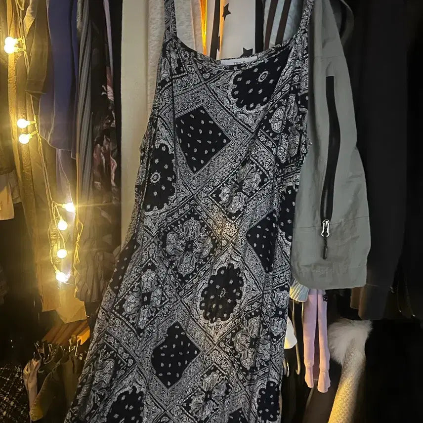 [BUNJANG] Tie-Dye Sleeveless Long Maxi Dress Navy Vintage / 타이다이 민소매 나시 롱원피스 네이비 | 빈티지