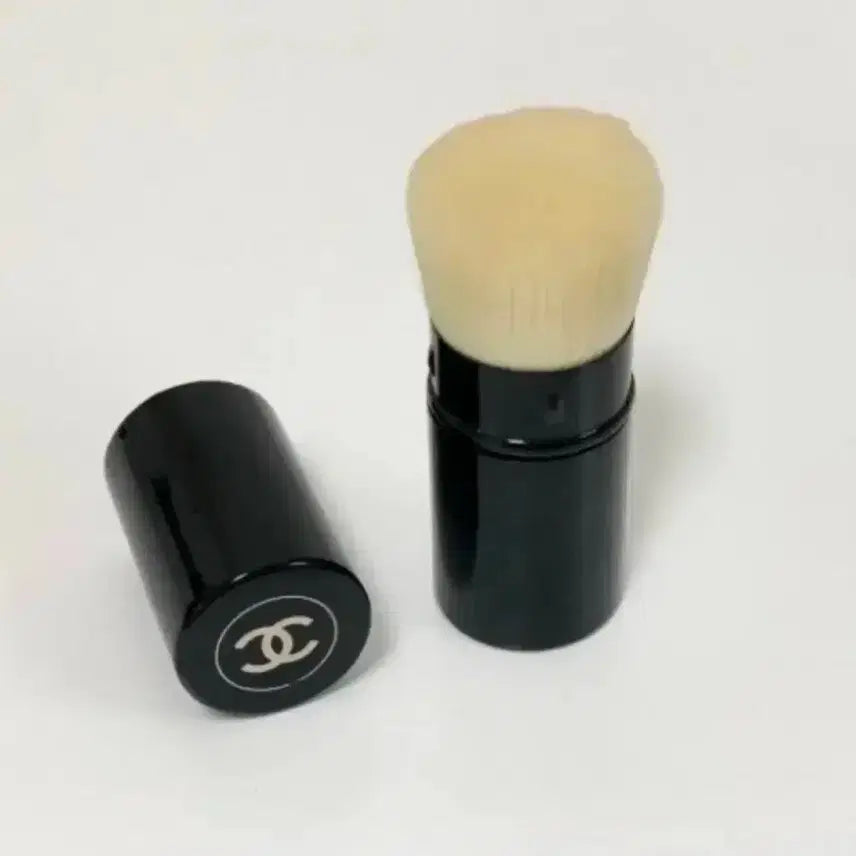 [BUNJANG] Chanel Portable Powder Brush / 정가9만 샤넬 휴대용 뺑소 파우더 브러쉬 새제품