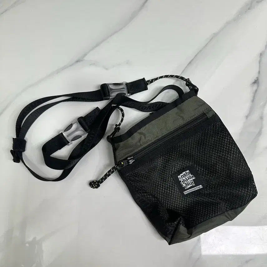 [BUNJANG] thisisneverthat Cordura Mini Crossbody Bag Khaki / 디스이즈네버댓 카키색 코듀라 미니 크로스백