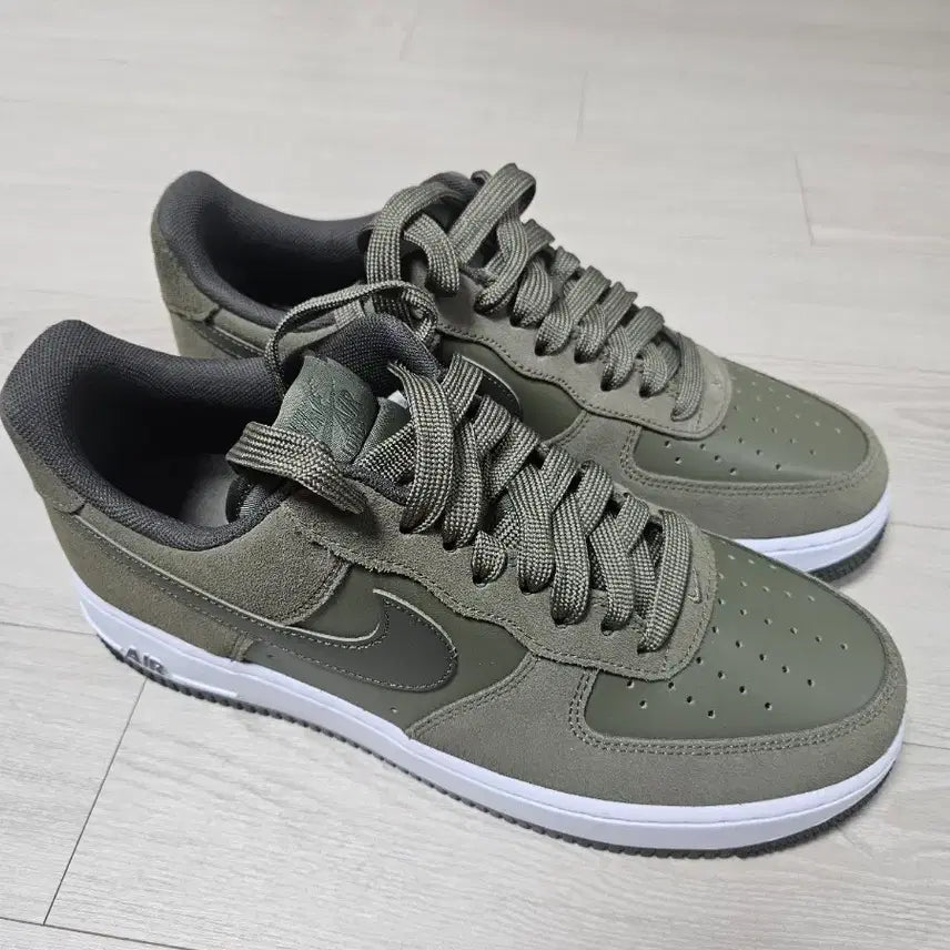 [BUNJANG] Nike Air Force 1 '07 LV8 Olive / 새상품) 나이키 에어포스1 07LV8 올리브 270