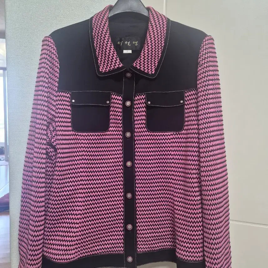 [BUNJANG] Women's Jacket with Pink Pattern / 여성 자켓