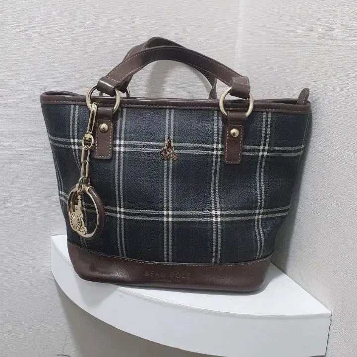 [BUNJANG] Beanpole Check Tote Bag with Charm Accessory / 빈폴 체크 토트백 가방 참 장식 포함