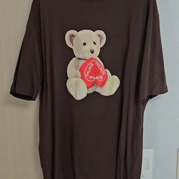 [BUNJANG] Palace Teddy Brown T-Shirt (XXL) / 팔라스 테디 브라운 반팔 (xxl사이즈)