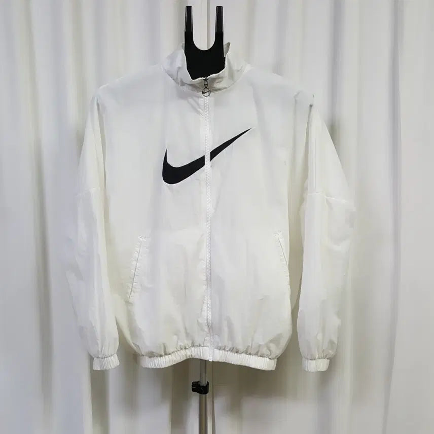 [BUNJANG] Nike Women's Essential Full Zip Windbreaker Jacket White M / 22년 나이키 여성 가오리핏 바람막이 에센셜 집업 자켓 화이트 M 오일장