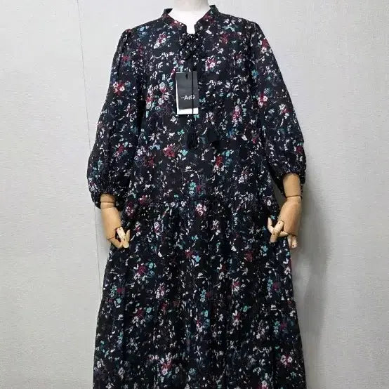 [BUNJANG] The Edge Floral Pattern Long Dress / 더 엣지 원피스