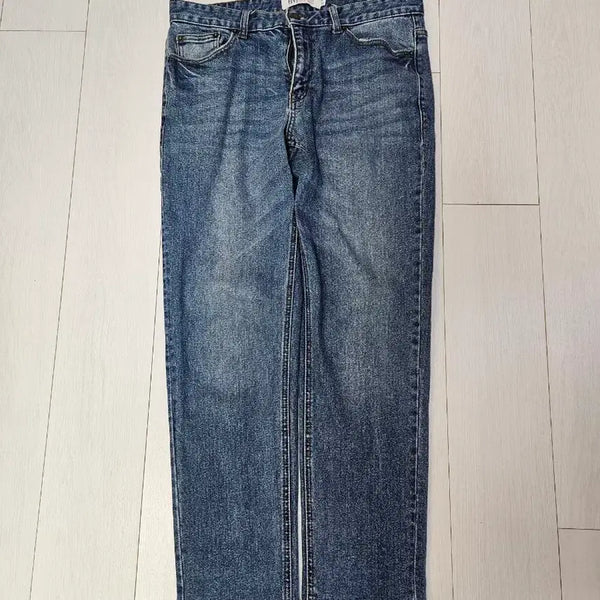 [BUNJANG] ZIOZIA Tapered Fit Denim Jeans (Size 32) / 지오지아 테이퍼드핏 데님 32