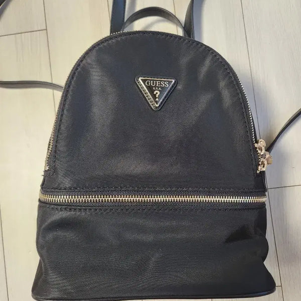 [BUNJANG] Guess Women's Small Fabric Backpack Black / 미사용 새상품) 게스 여성용 백팩 스몰 패브릭 블랙  폴리스미사용이라