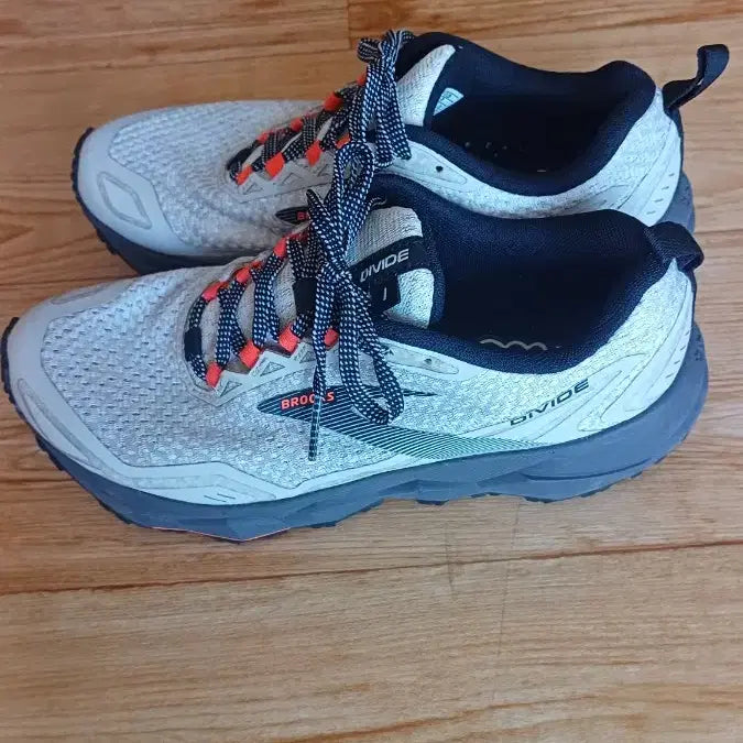 [BUNJANG] Brooks Divide Trail Running Shoes 245mm / 브룩스 디바이드 트레일 런닝화 245mm