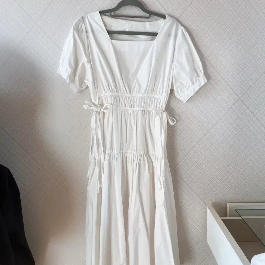 [BUNJANG] Square Neck Shirring Puff Short Sleeve Dress / 스퀘어넥 화이트 셔링 퍼프 반팔 원피스
