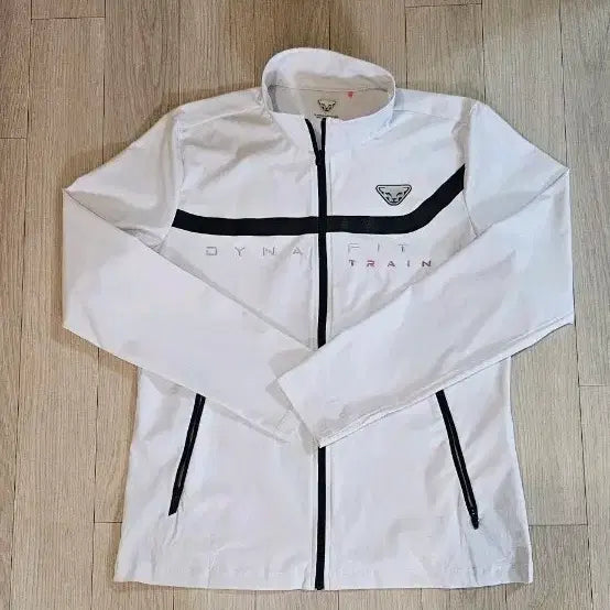 [BUNJANG] Dynafit White Windbreaker Jacket Size 95 / 다이나핏 화이트 바람막이 자켓 95