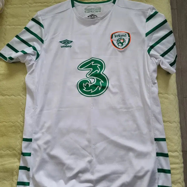 [BUNJANG] Umbro 2016-17 Island Away Jersey / 엄브로 아일랜드 16-17 어웨이 away