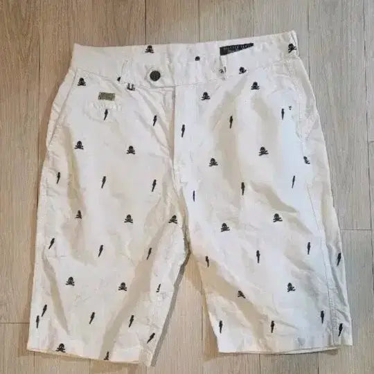 [BUNJANG] Philipp Plein White Skull Pattern Shorts (Size 30-31) / 필립 플레인  화이트 해골 패턴 반바지30~31