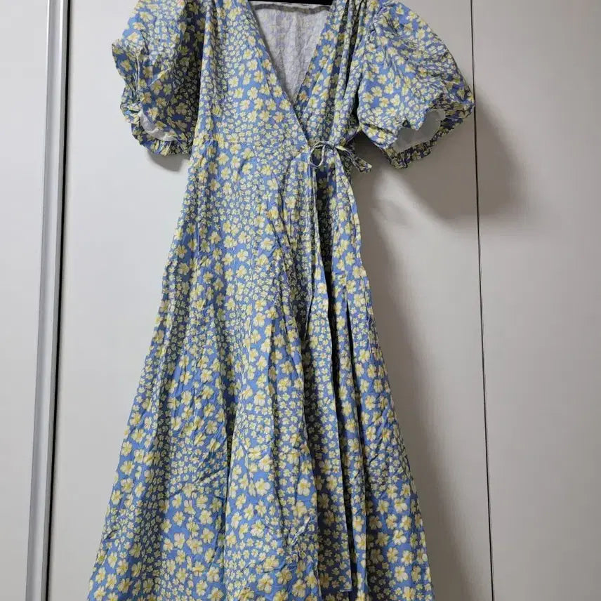 [BUNJANG] Flower Pattern Wrap Long Dress Puff Sleeve / 플라워 패턴 랩 원피스 퍼프소매