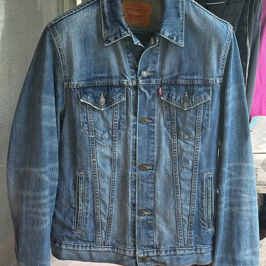[BUNJANG] Levi's 3rd Generation Denim Trucker Jacket (Mexico Made, Washed) / [L] 리바이스 3세대 데님 트러커 자켓 (멕시코산/워싱굿)