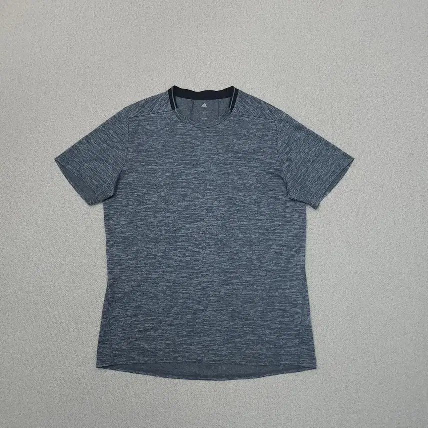 [BUNJANG] Adidas Men's Slim Fit Short Sleeve T-Shirt (Size 100) / (100)아디다스 남자 반팔 티셔츠 운동 여름 슬림핏 J9W3317